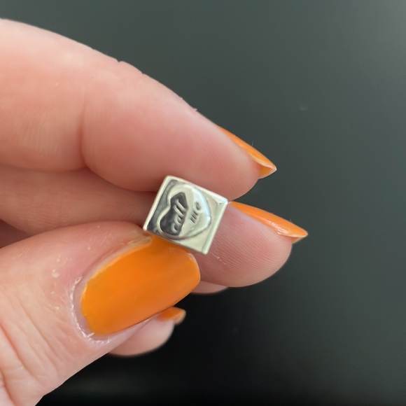 Pandora London Calling Phone booth with red enamel travel charm - Picture 6 of 8